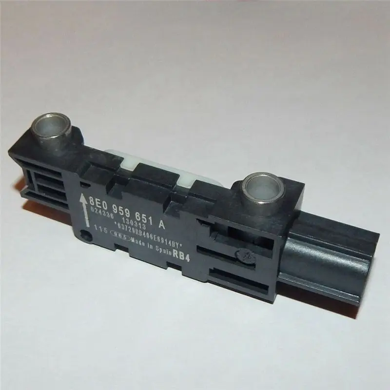 8E0959651A Car Crash Impact Sensor For A4 S4 B7 A8 S8 2007 SRS TTS A3 S3 Sportback 2005-2010 Shock Vibration Sensor 6