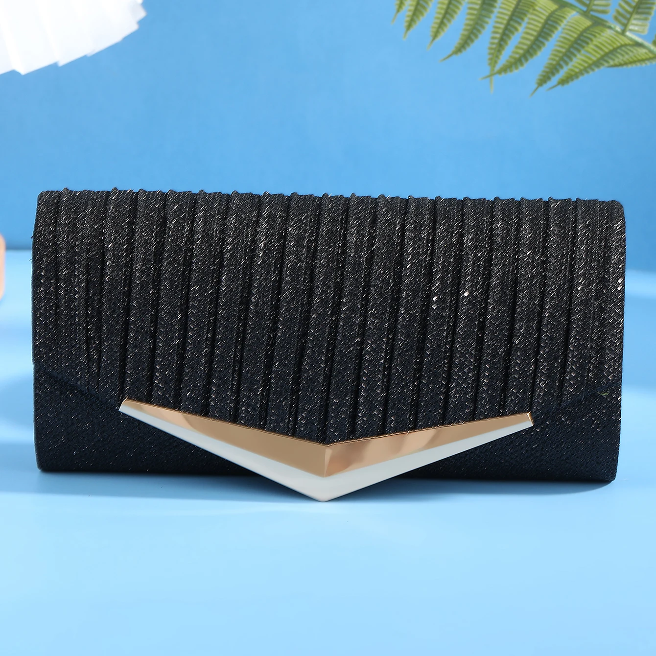 حقيبة سهرة عصرية جديدة أنيقة ذات ثنيات لحفلات الزفاف وحفلات الزفاف وحقيبة يد أنيقة بكتف واحد وسلسلة كروس