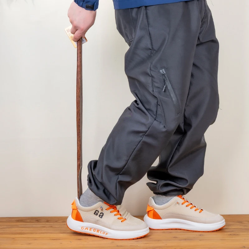 Wooden Shoehorn Long Handle Beech Shoe Horn with Leather Strap Flexible Shoe Lifter Extra Long Comfortable Wood Shoe Horn Helper