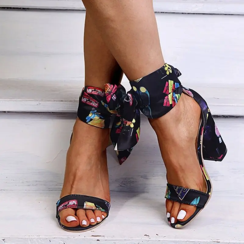 2023 Europe and America Summer New Fragmented Flower Women's Sandals Thick Heel Wrist Strap High Heel Size 43