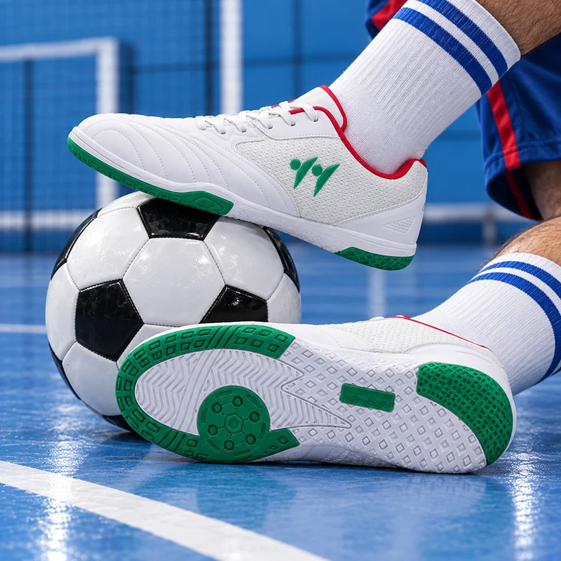 New Men Soccer Shoes Non-Slip High-quality Futsal Grass Low-top Football Boots Sneakers Match Indoor Outdoor Sports Shoes