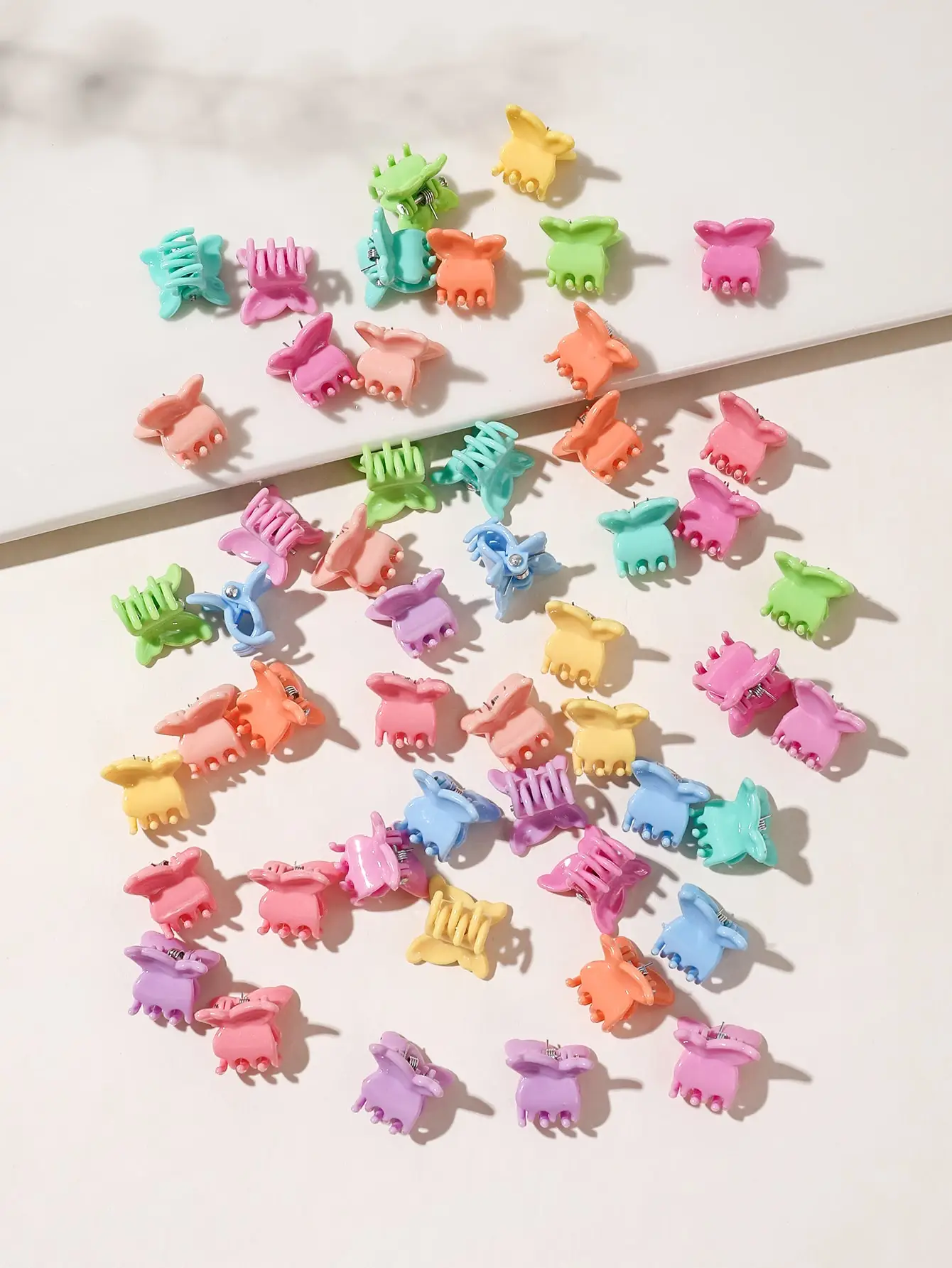50-teiliges Mini-Schmetterlings-Haarklammern-Set in verschiedenen Farben, schöne Haarklammern, Zubehör für Frauen, Mädchen, Babys – Detail 3