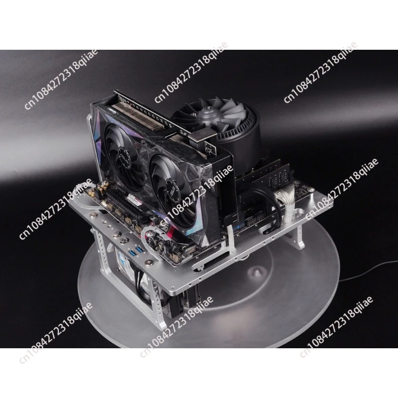 

Открытая стойка для шасси, большая обчистка данных Matx, сильное рассеивание тепла, простая, стабильная и эффективная поддержка 4090