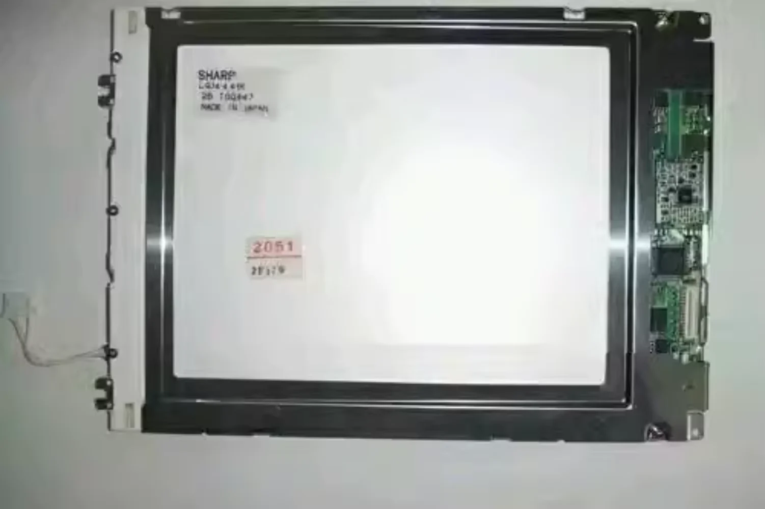 

LQ9D168K original Sharp 8.4 industrial LCD screen