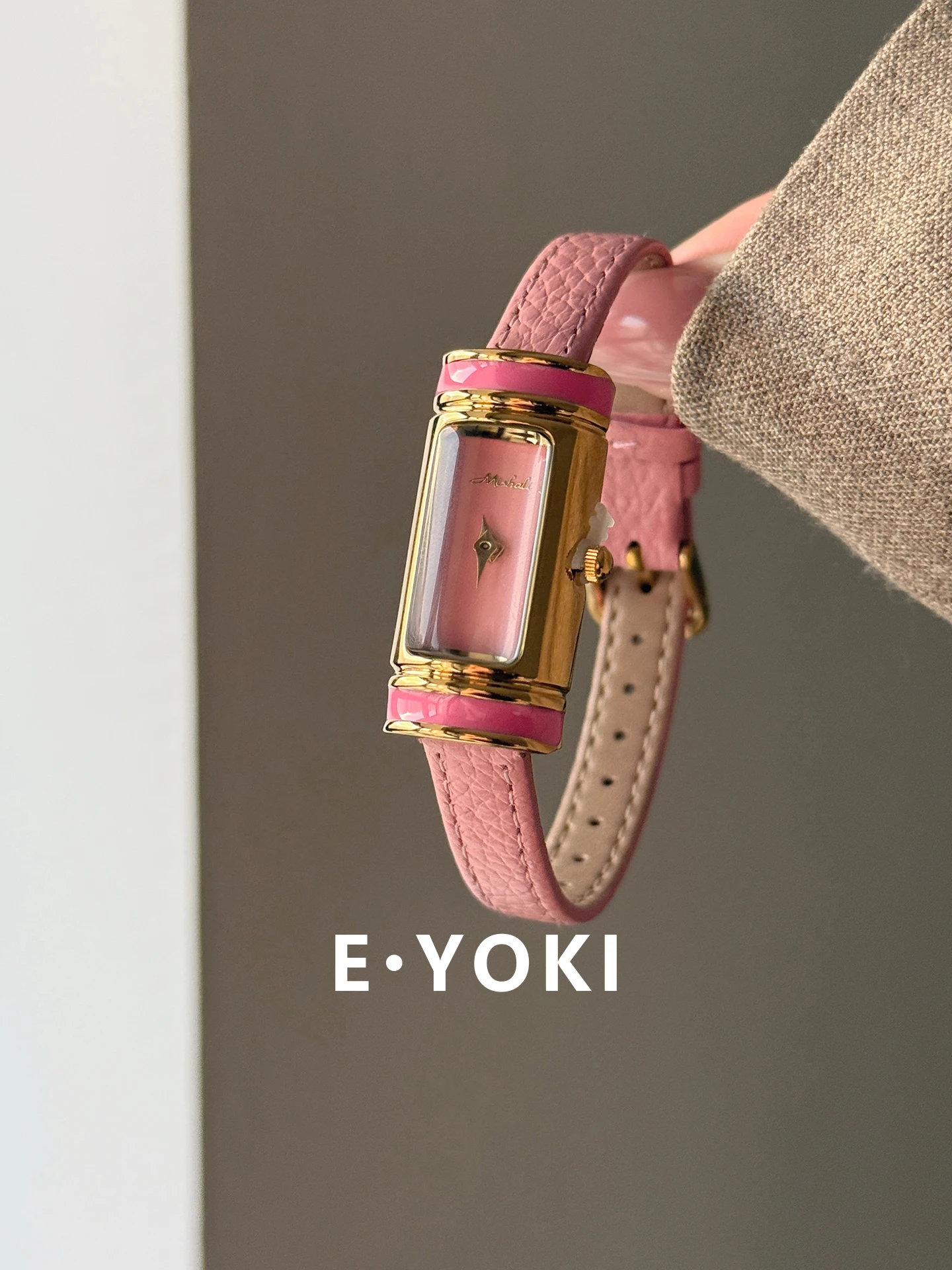 

Pink bucket dial leather fashion trend women's light luxury high-end ladies quartz watch women's accessories female gifts