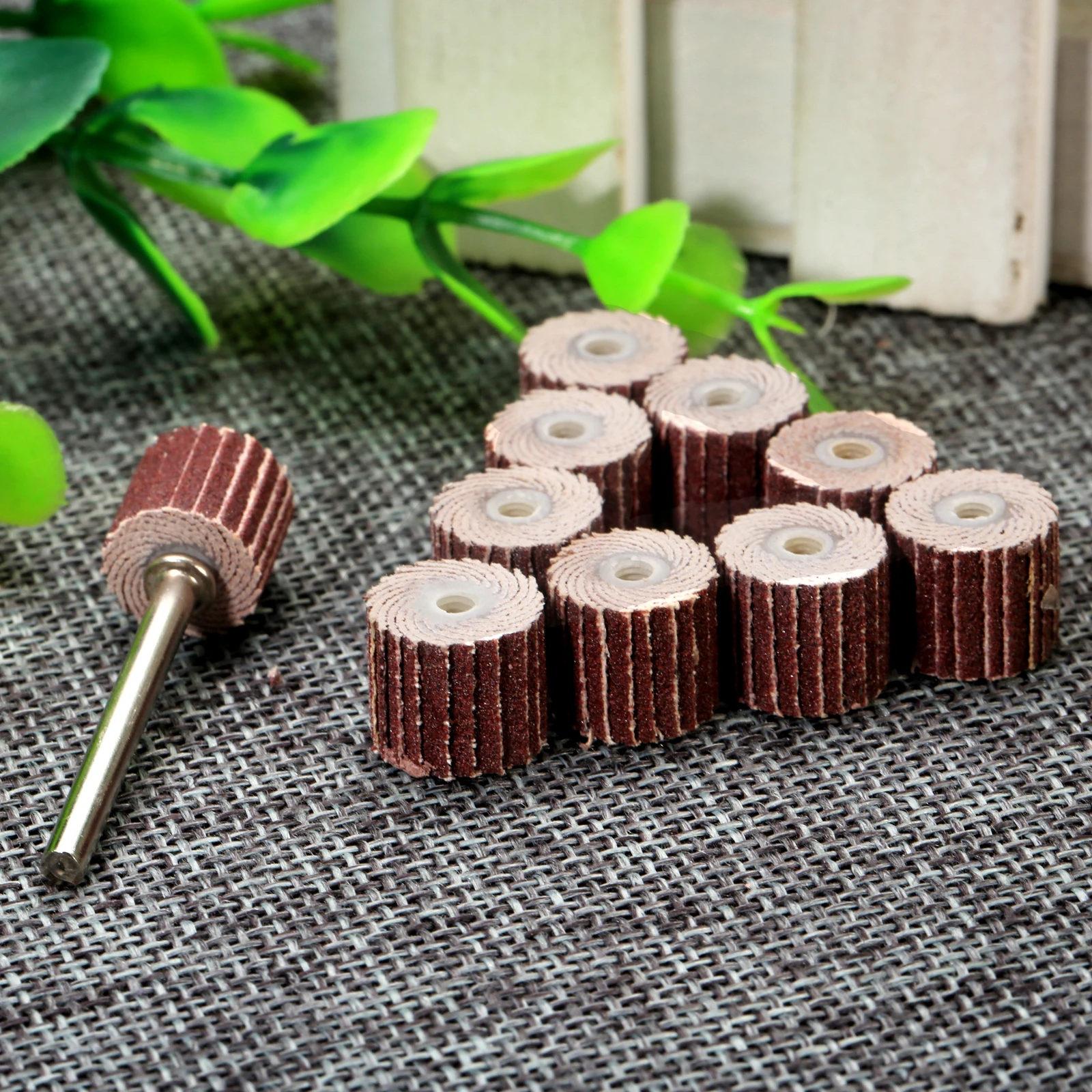 10Pcs 240# Abrasive Flap Wheel 10/12mm Sand Drum 3mm Mandrel Fit for Dremel Drill Grinder Rust Removal DIY Woodworking Polishing