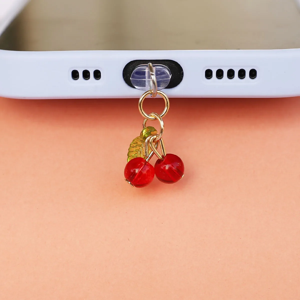 1 Stück 3D-Kirschpfirsich-Handy-Staubschutz-Anhänger, Zubehör-Dekoration für iPhone Typ-C-Anschluss, Staubabdeckung, niedlich, schön – Detail 8
