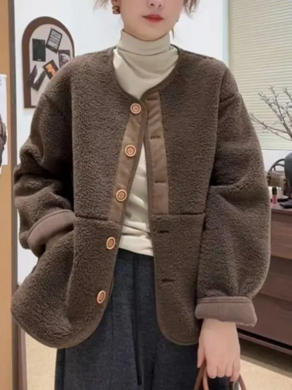 

Элитная женская шуба из овчины большого размера, модная, универсальная, свободного кроя, с цветными вставками, кожаная, меховая верхняя одежда