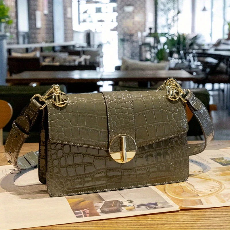 Broadband Crossbody Bag for Women 2024 New Summer Fashion Large Capacity Small Square Bag Versatile One Shoulder Handbag