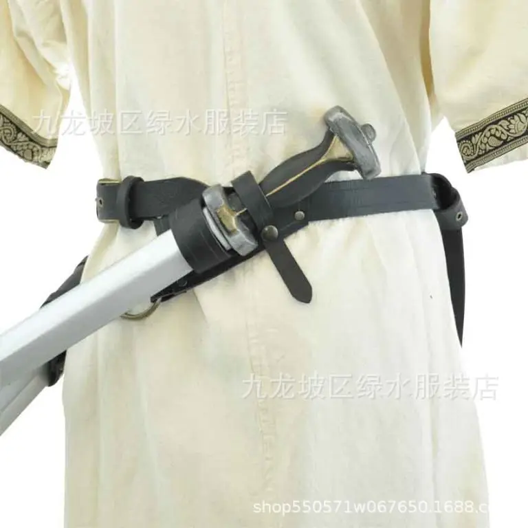 New Adjustable Men's and Women's Fashion Medieval Vintage Sword Set Outdoor Fencing Dual Protective Sleeve Belt Party Props