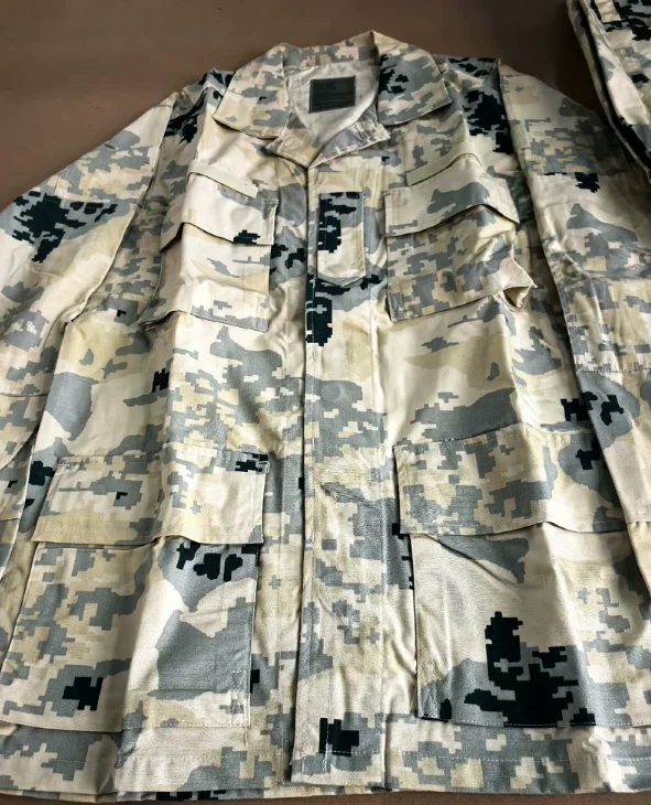 

Albania Camouflage Uniform Man Include Jacket Pants