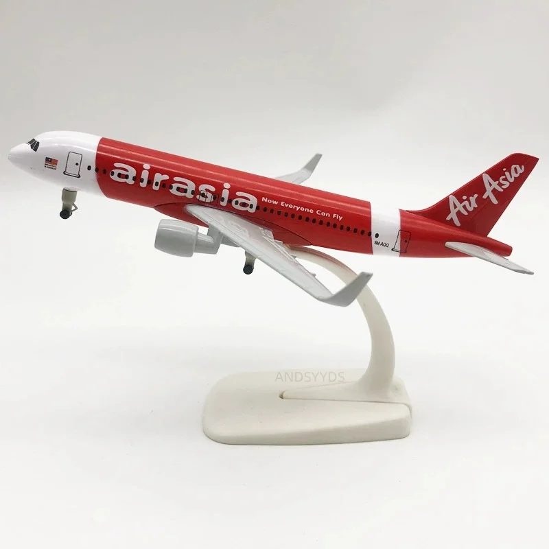 

20 см A320 Red Air Asia Airways Модель 320 Металлический самолет Детская игрушка Реплика из сплава Материал 1:400 Авиационная форма Подарок