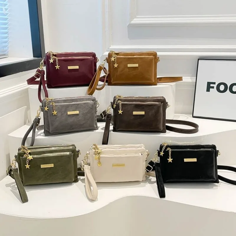 

Luxurious Practical Diaper Bag Tote Mom Office Travel Baby Care Exquisite Sleek Elegant Versatile Functional Organized