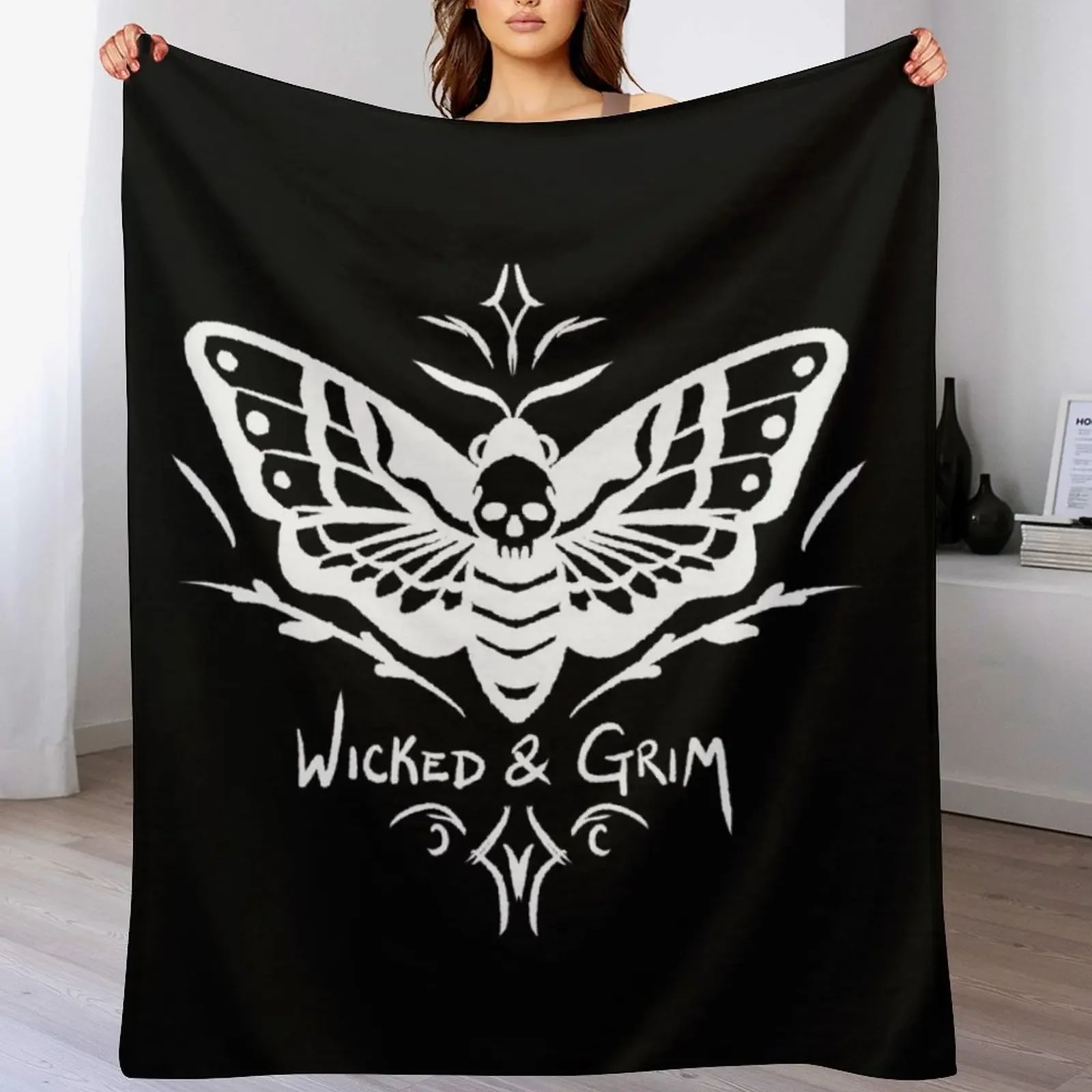 

Death Head Moth Design Throw Blanket Soft Warm Blanket Gift for Men Women Adults