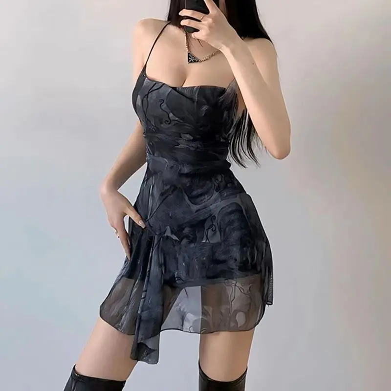 เดรสตาข่ายพิมพ์ลายสำหรับผู้หญิง สไตล์สตรีทแวร์เก๋ไก๋ เซ็กซี่ เปิดหลัง ไร้แขน แต่งเชือกไขว้ ทรงเอไลน์ วินเทจ เหมาะสำหรับวันหยุดพักผ่อน เสื้อผ้าสไตล์ Y2K