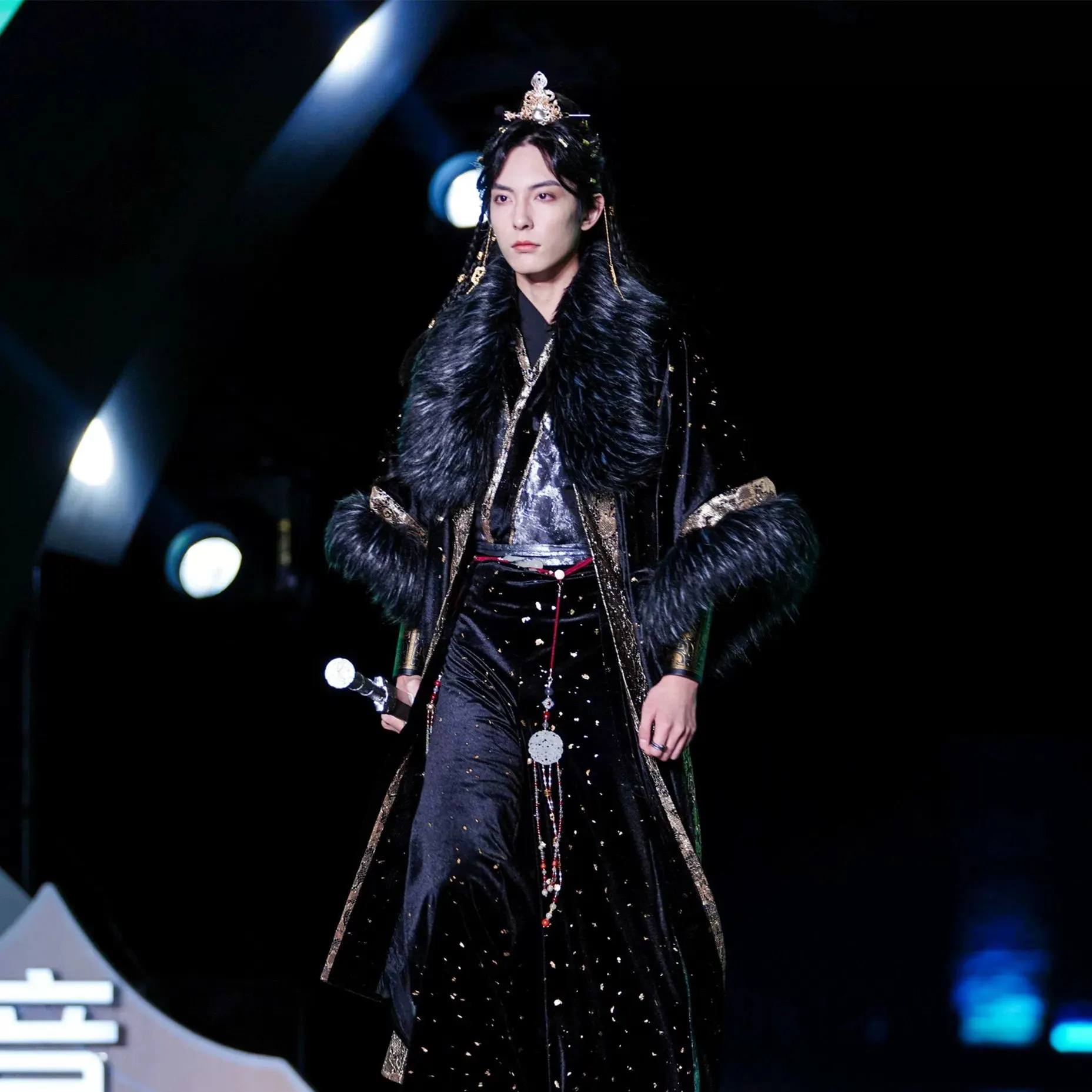 

Winter Chinese Hanfu Men Ancient Hanfu Black Male Christmas Cosplay Costume New Year Theme Party Hanfu Tang Suit Photography