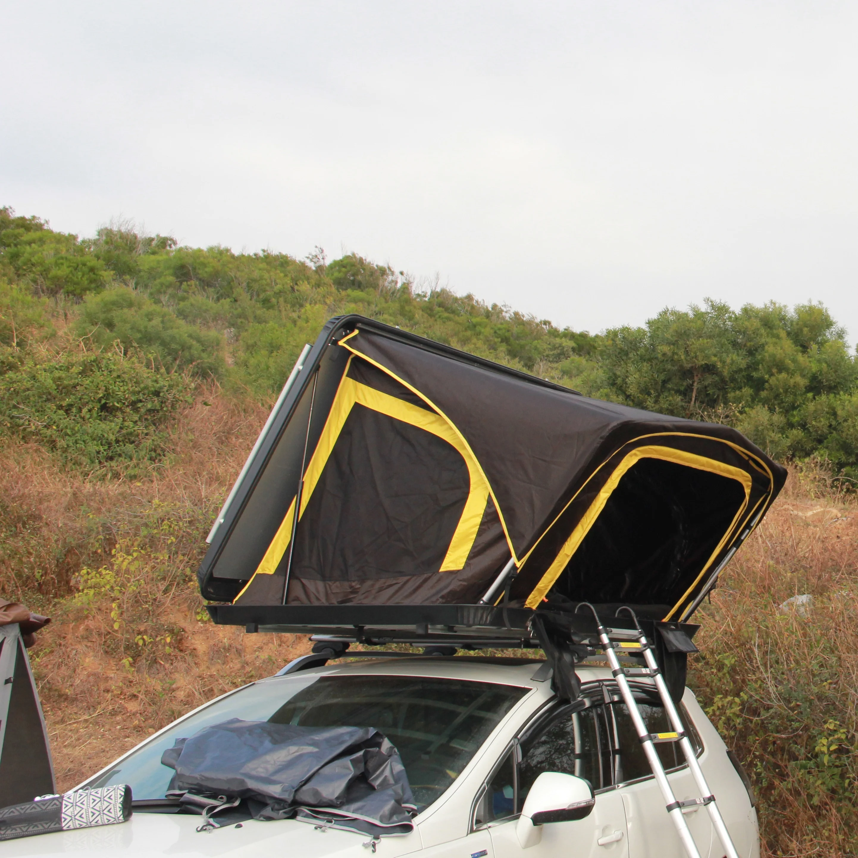 

Hot Sale RTT Roof Top Tent Aluminum Structure SUV Rooftop Tent Hard Shell for Camping