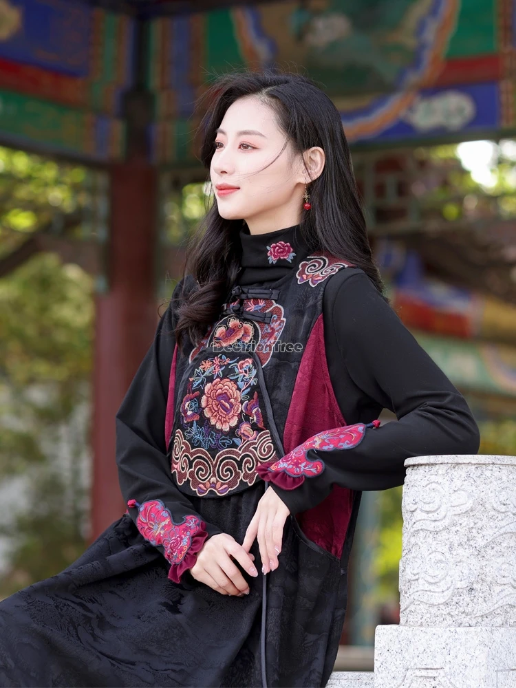 

2024 autumn-winter dress retro embroidery chinese national style slim sleeveless long dress women daily retro chinese dress t001