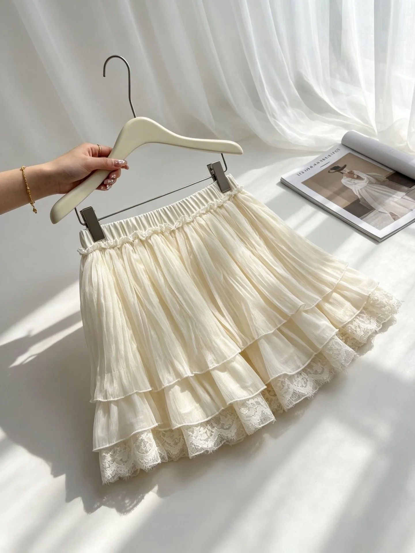 Sweet Princess Style Short Cake Skirt High Waist Lace Trim Splicing Puffy Design for Women Autumn New Arrival Korean Version