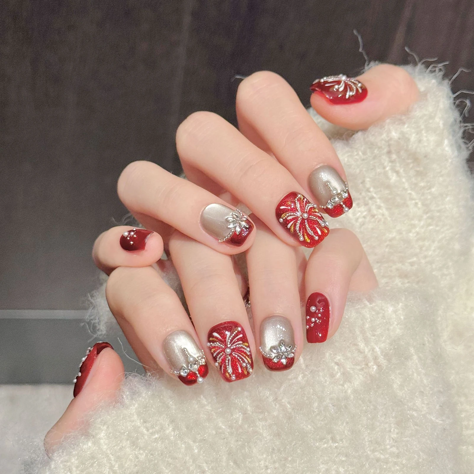 10pcs Handmade Press On Nails New Year Atmosphere Fake Nails With Fireworks Diamond Design Elegant Cat Eyes False Nails Wearable