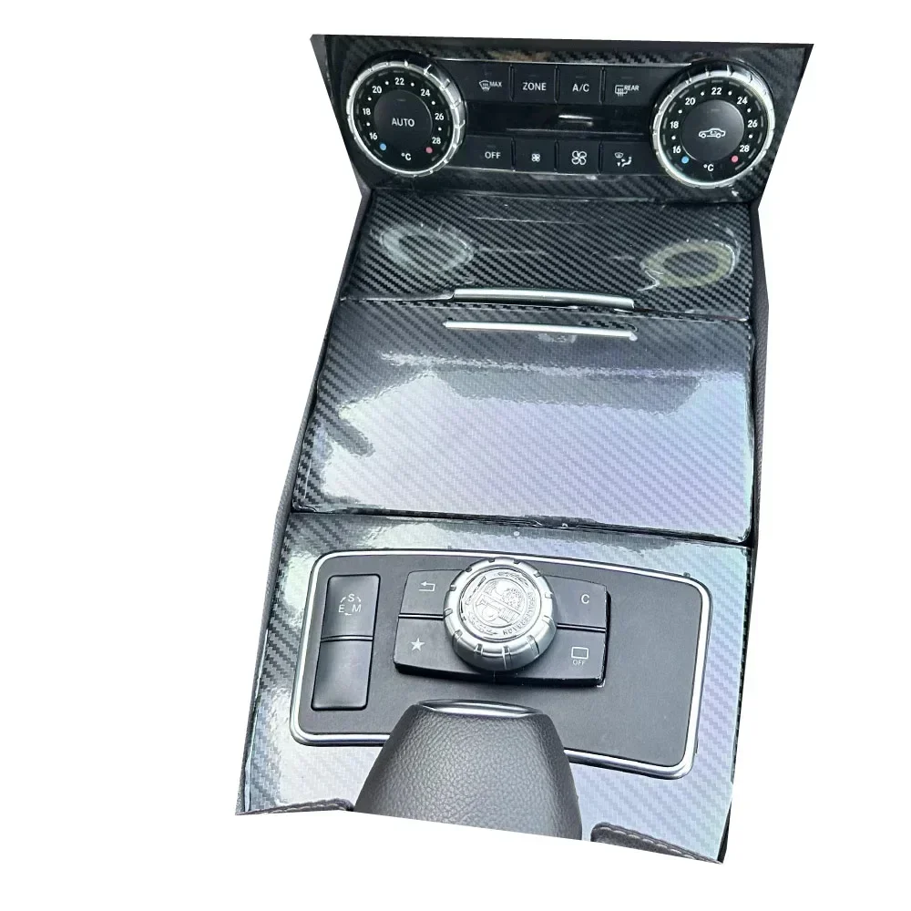 Dla Mercedes Benz CLS W218 2012-17 Naklejki z włókna węglowego na panel centralny sterowania i klamkę drzwi, akcesoria do stylizacji samochodu — 2