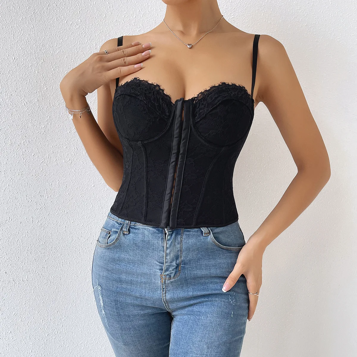 

Women Black Corset Lace Sleeveless Bustier Tank Tops Open Front Streetwear Vest Fashion Sexy Top Slim Halter Camisole Summer Y2k