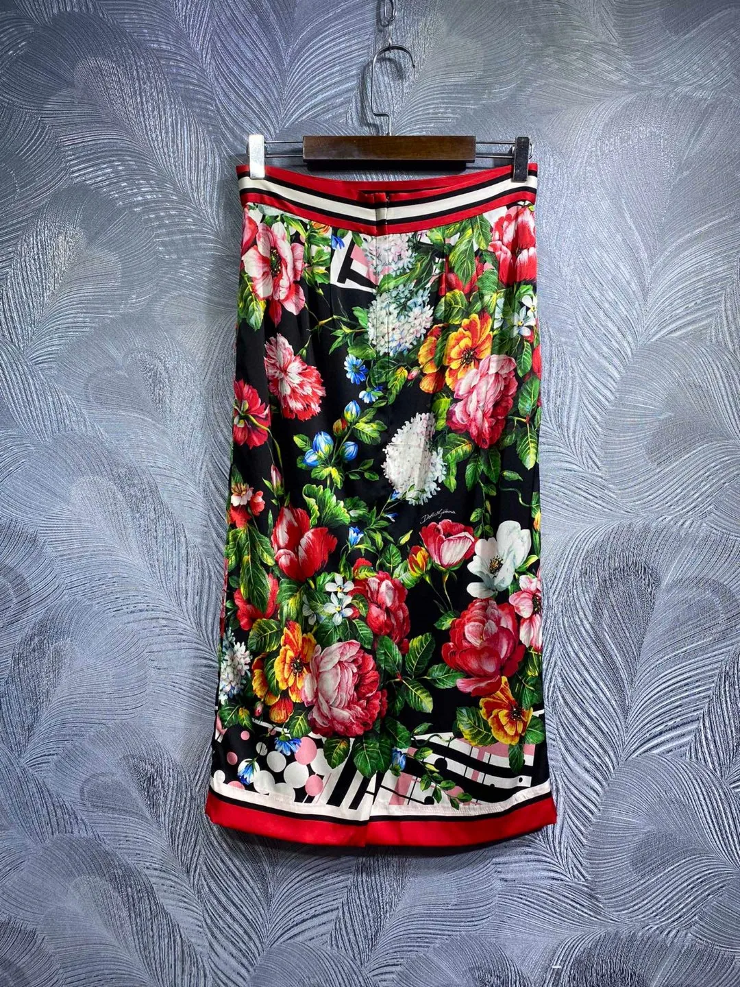 Luxury Fashion Inspired Women Elegant Floral Print 100% Silk High Quality Midi Pencil Skirt