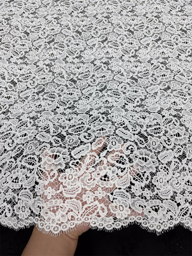 2026 Afrikanischer Stoff Luxuriöse Hochwertige Spitze Wasserlösliche Bestickte Modische Weiche Weiße Spitze 5 Yards – Detail 11