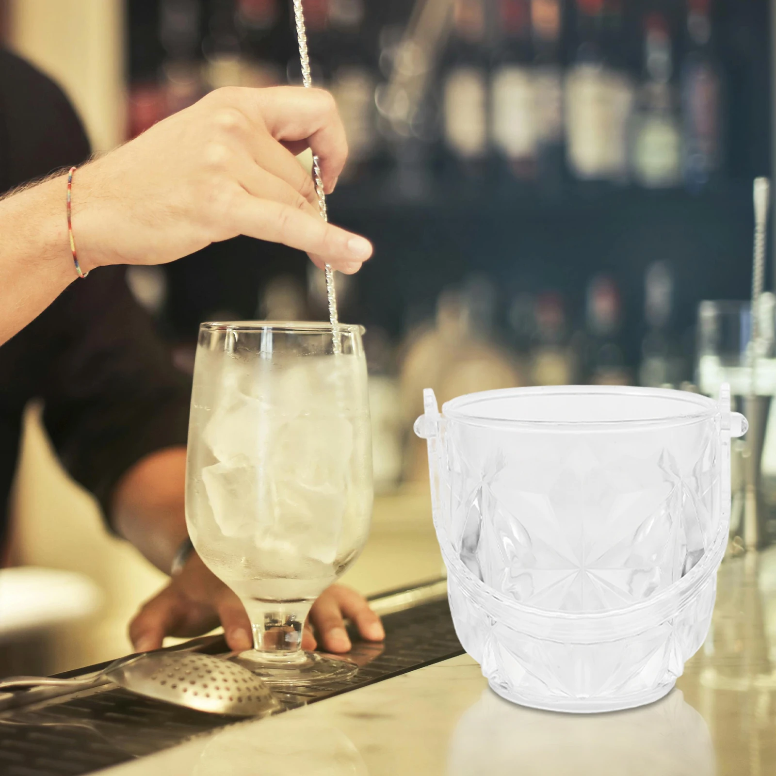 

Clear Acrylic Bucket With Handle For Home Bar Ktv Thickened Transparent Drink Cooling Container For Wine Beer Juice Storage