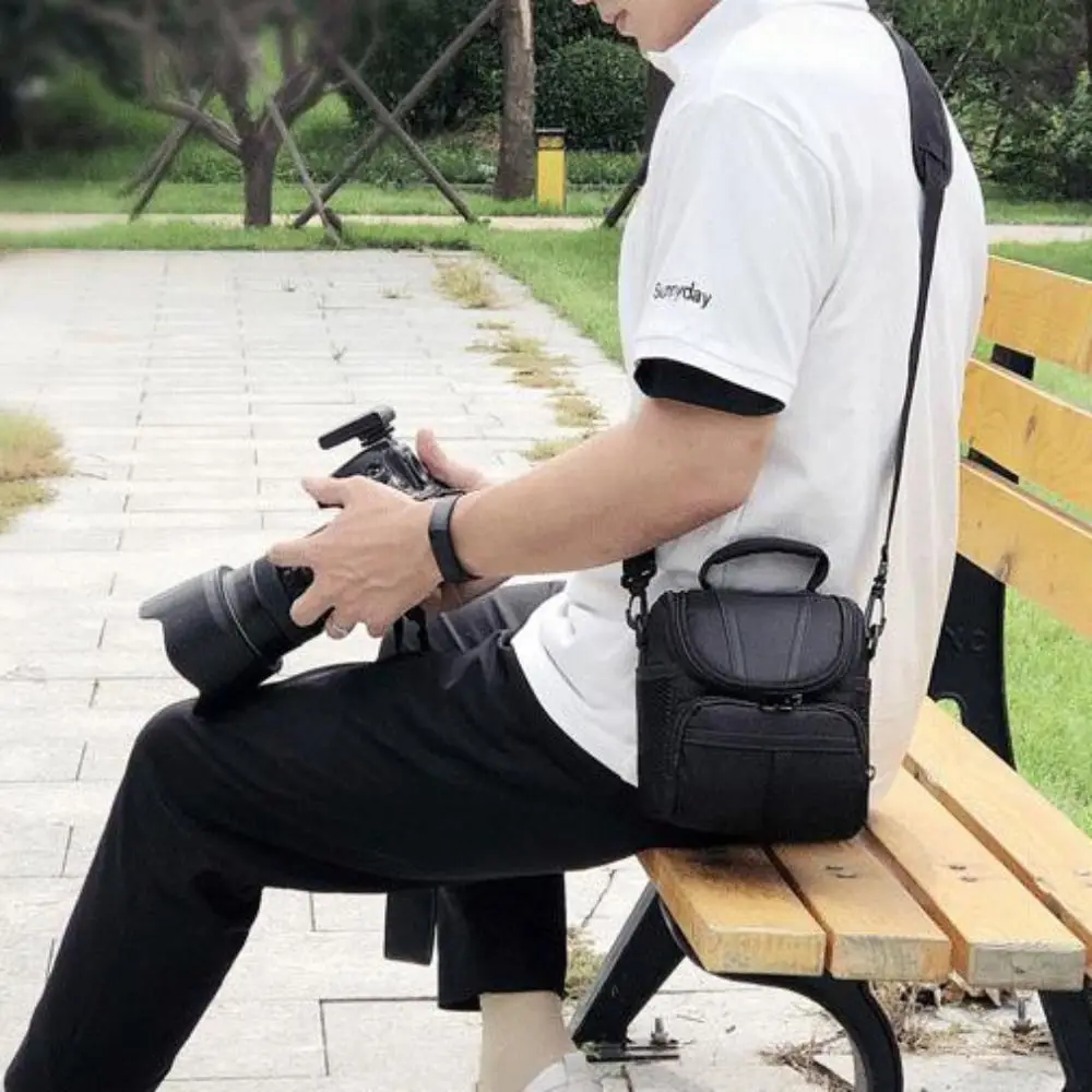 Single Shoulder SLR Camera Bag Adjustable Shoulder Strap Photography Bag Zipper Lightweight Camera Handbag Camera Accessories