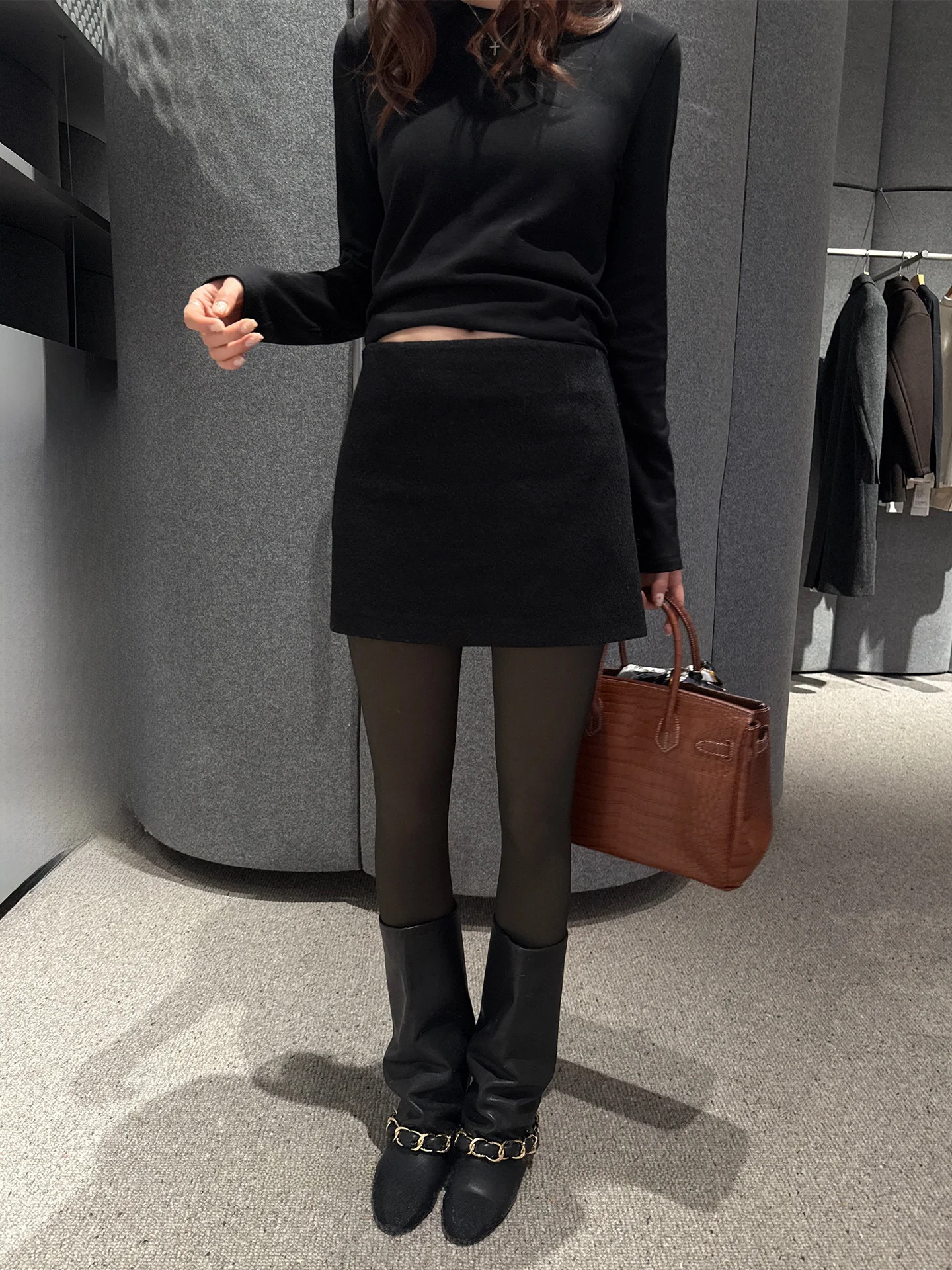 

Xzichic Wool Lace Half Skirt Women's Autumn Winter Slimming Straight Short Skirt Casual Style mid Waist Design Fashionable Ne...