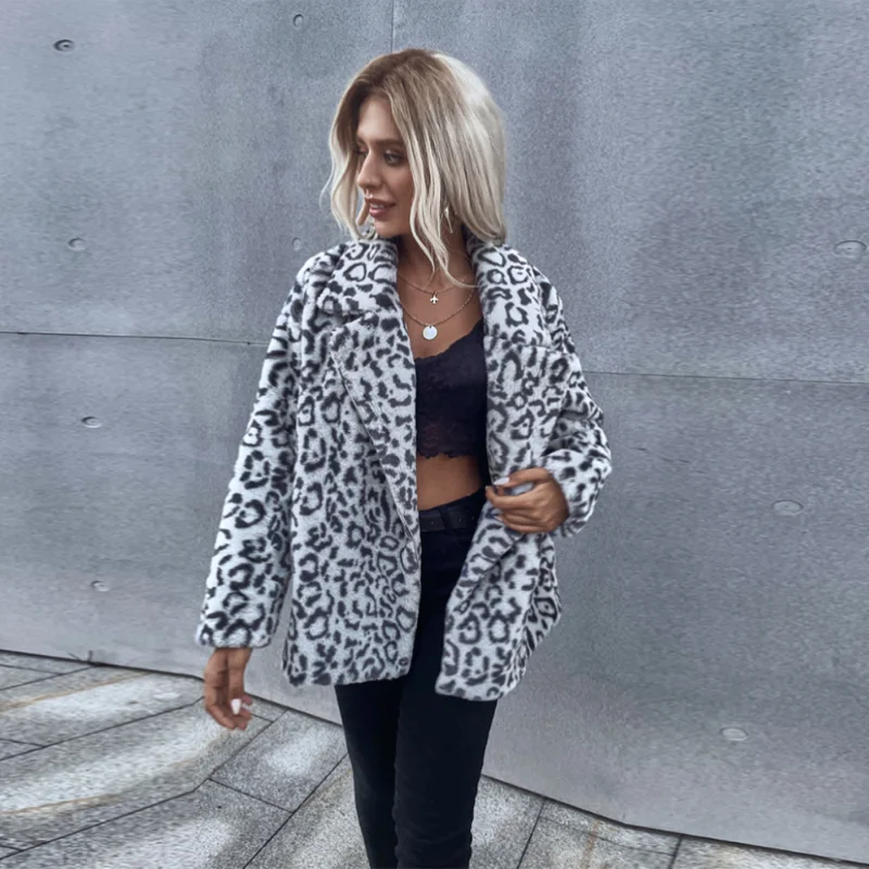 

Autumn Winter Plush Coat Women's Fashion Leopard Print Baggy Coat Women's Casual Warm Zipper Long Sleeve Turn-down Collar Coat