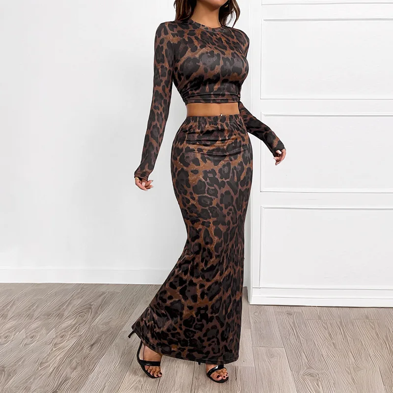 

2025 New Women's Round Neck Sexy Bag Hip Two Piece Set Long Sleeve Leopard Pattern Slimming Crop Top And Split Maxi Skirt Set