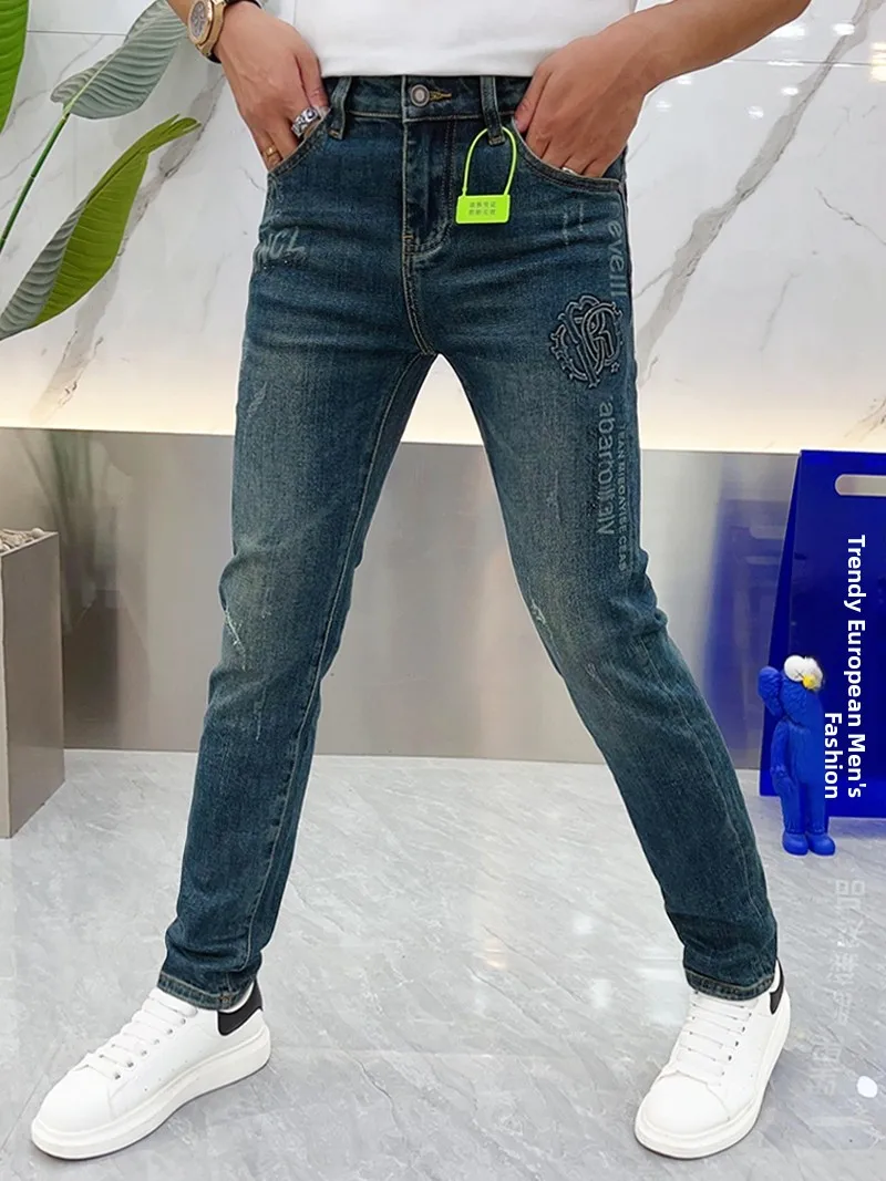 

Trendy Men's Jeans with Letter Print Faionable Slim Fit Long Pants High Waist Zipper Closure Casual Wear for Young Men