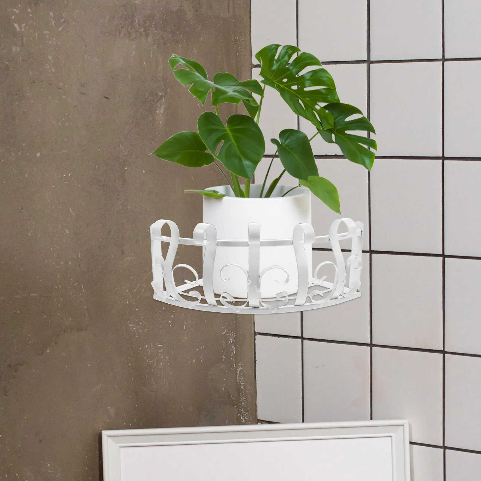 1Pcs Stylish Iron Flower Pot Shelf Wall Mounted Hanging Planter Basket with Mesh Flat Base for Indoor Outdoor Storage Display