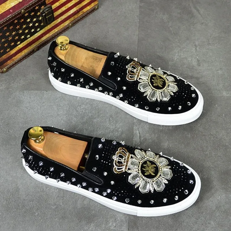 crystal rivets loafers shoes man embroidery premium shoes for man high quality rhinestone skull stylish slip on casual shoes men