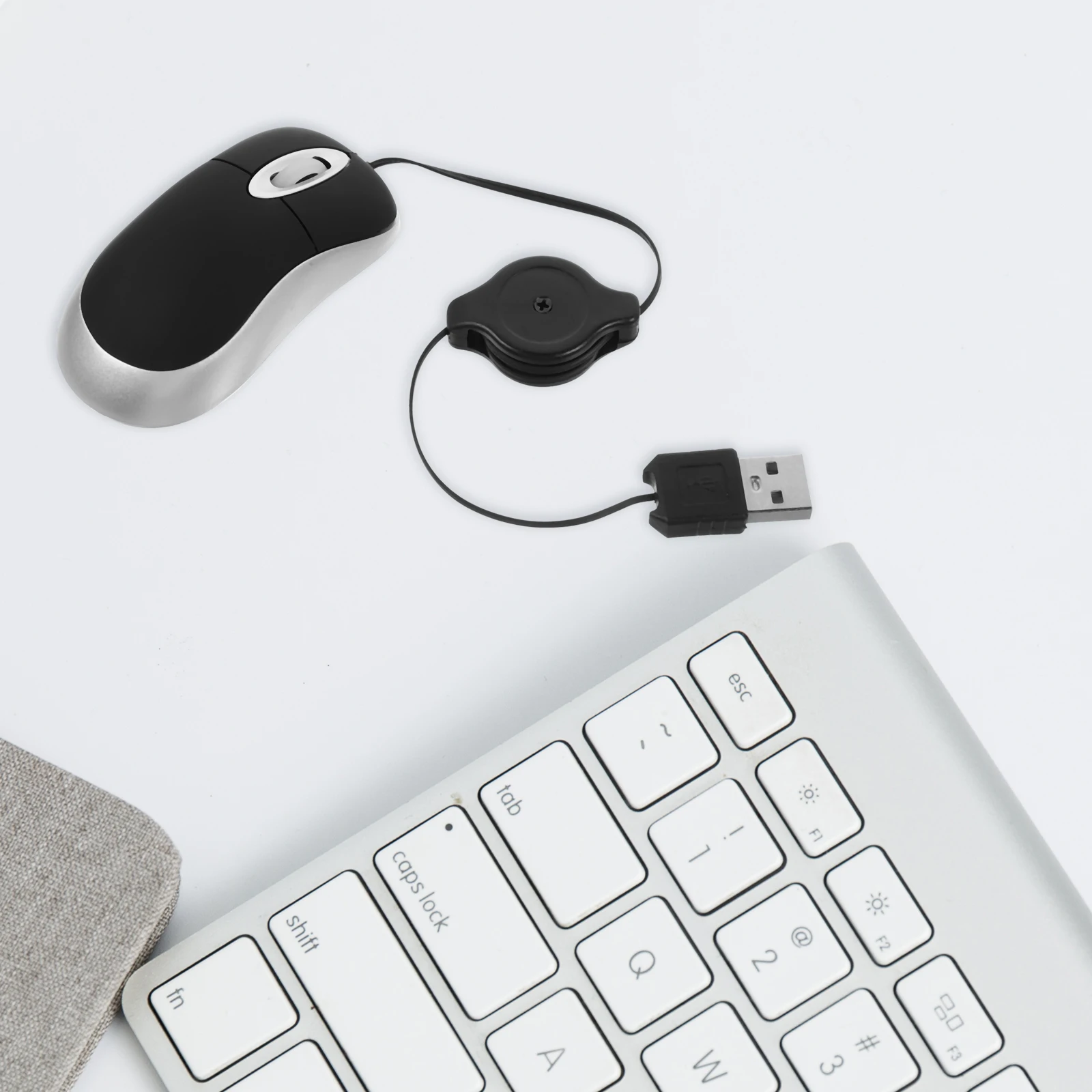 

Ergonomic Optical Retractable USB Mini Compact Plug Play for Notebooks Space Saving Cordless Mouse PC Retractable