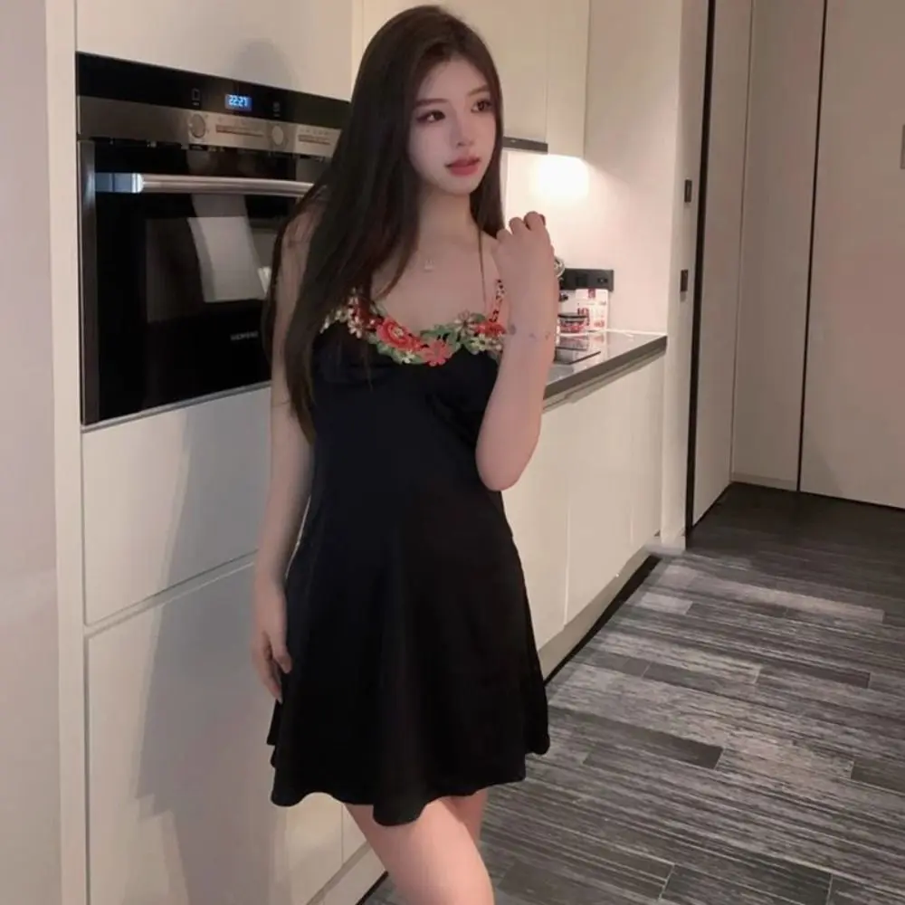 Flower Embroidery Women's Pajama Dress Sleeveless Beauty Back Satin Silk Suspender Nightdress Sleepwear Thin