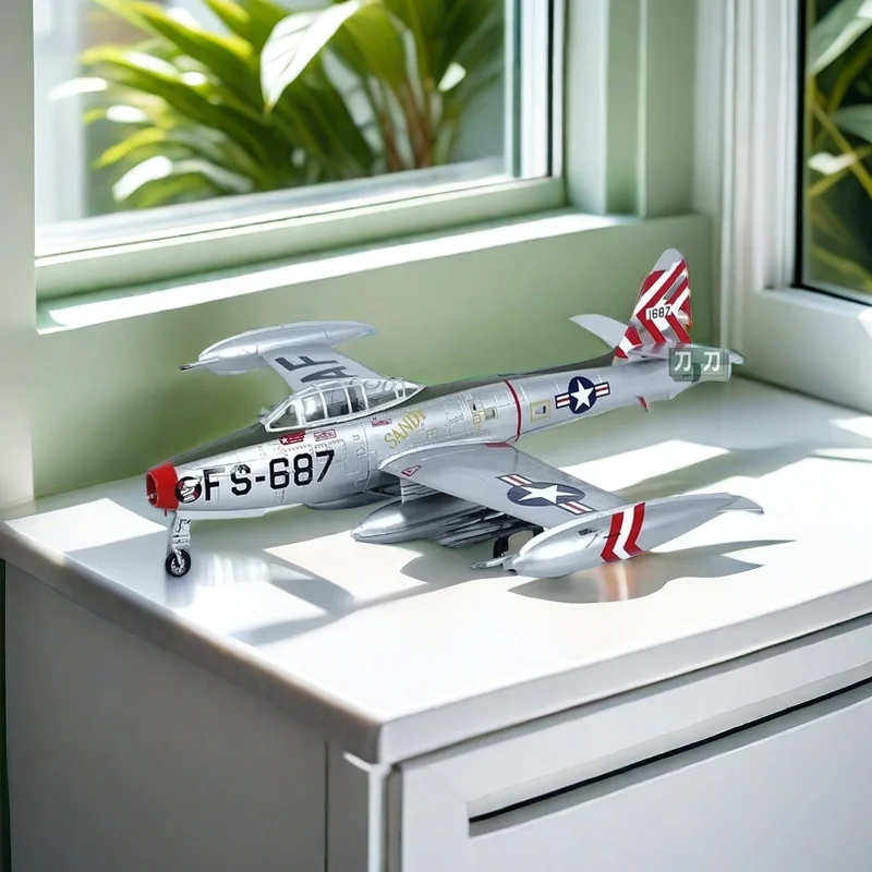 1:72 Scale American F-84E jet fighter F84 37108 Plastic Finished Simulation Model Static Decoration Souvenir Gift For Adult Boy