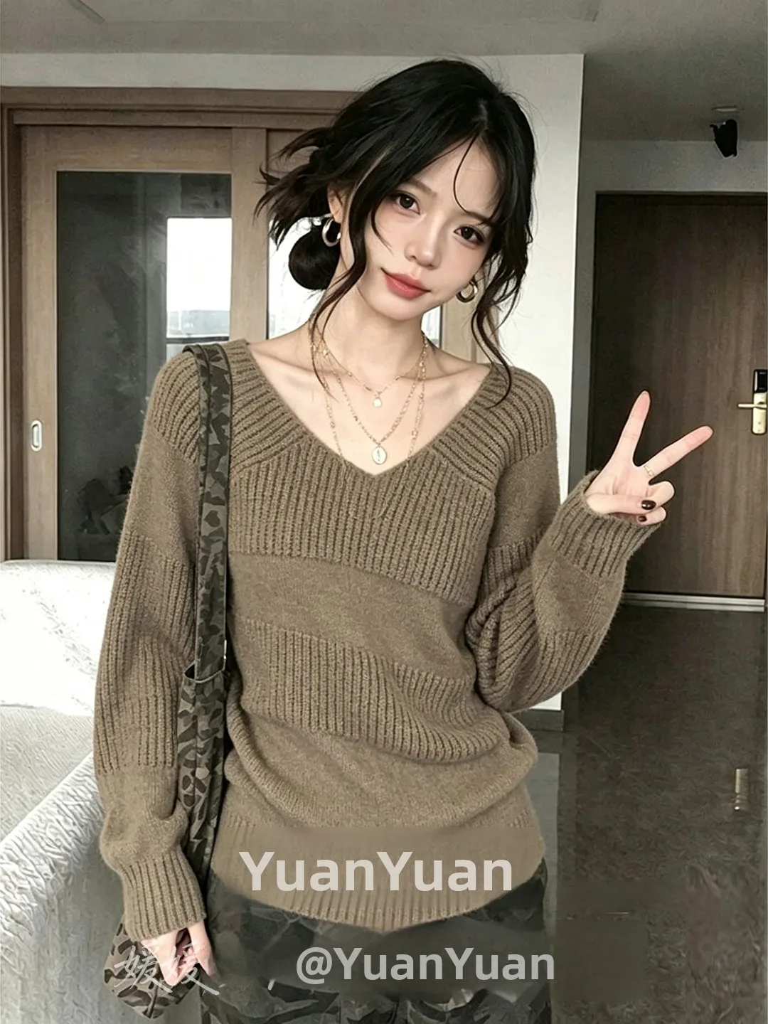 Korean Style Long Sleeve Knitted Soft Shoulder Bared Slim Fit Inner Wear Top Fashionable Autumn New Arrival Casual Women's Wear