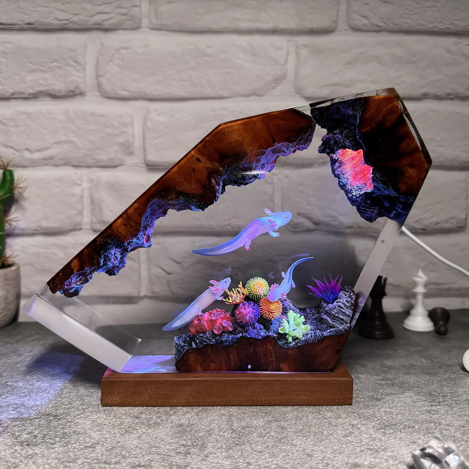 โคมไฟเรซิ่น Salamander Theme Night Light Creative Art ตกแต่ง Salamander Habitat ภูมิทัศน์ตารางโคมไฟชาร์จ USB