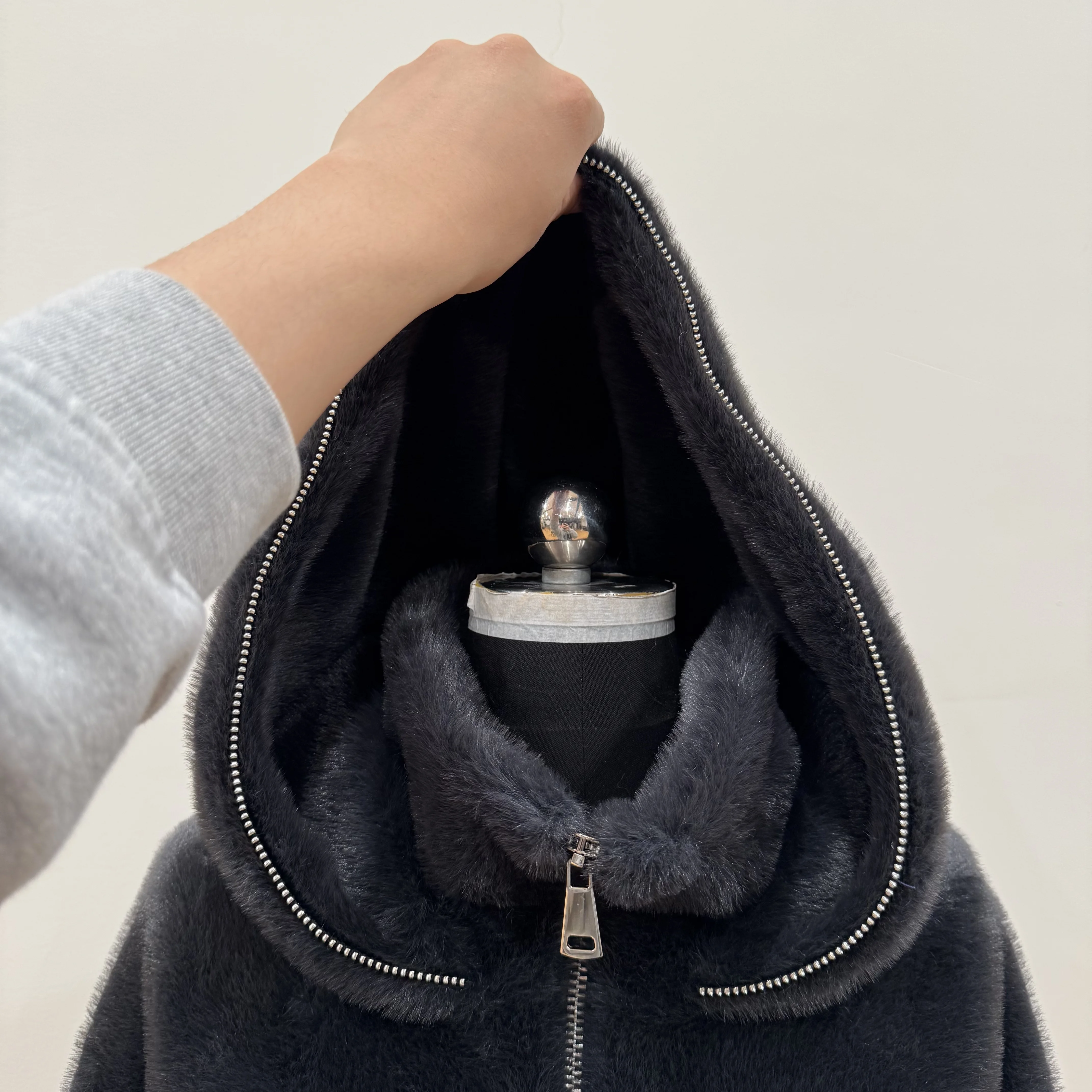 Bo cui Winter-Damen-Casual-Mode-Kunstpelzjacke mit Kapuzenreißverschluss-Design, vielseitiges, lockeres und schlankmachendes Oberteil aus Nerzfell