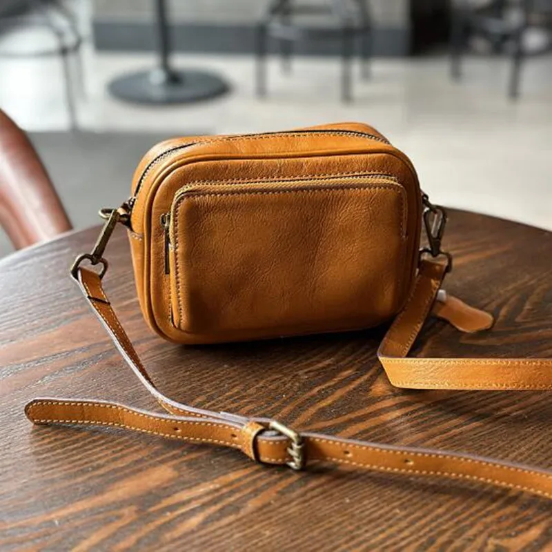 Fashion leather camera bag Female 2024 summer new small square bag cowhide casual single shoulder crossbody head layer cowhide