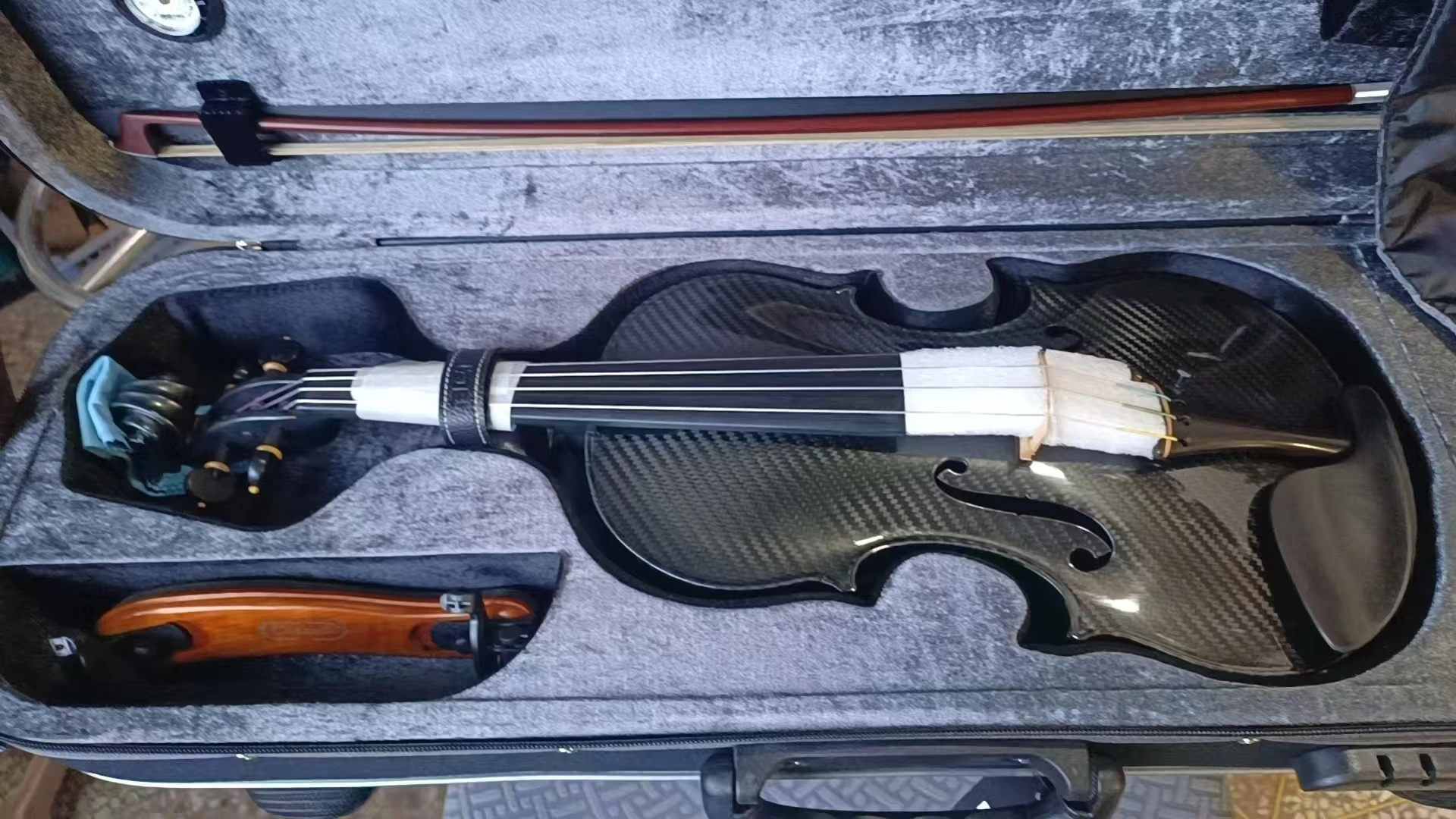 High Grade Carbon Fiber Violin Full Size 4/4 3/4 Customized Carbon Fiber Violin With Bow&Case