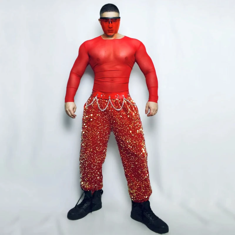 マッスルマンポールダンス服セクシーなメッシュトップ赤スパンコールパンツ男性バーナイトクラブ DS DJ ゴーゴー衣装ステージ絶賛衣装 XS5641