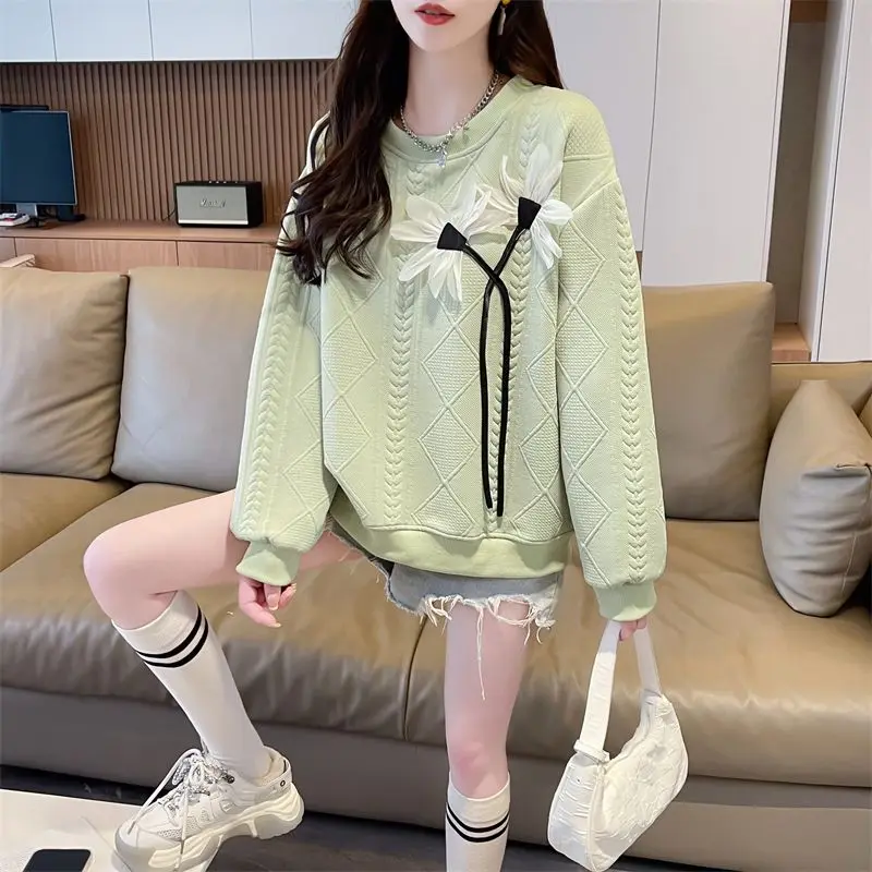 Flower sweater women in early autumn of 2024 new thin loose versatile design fashion temperament long sleeve top.