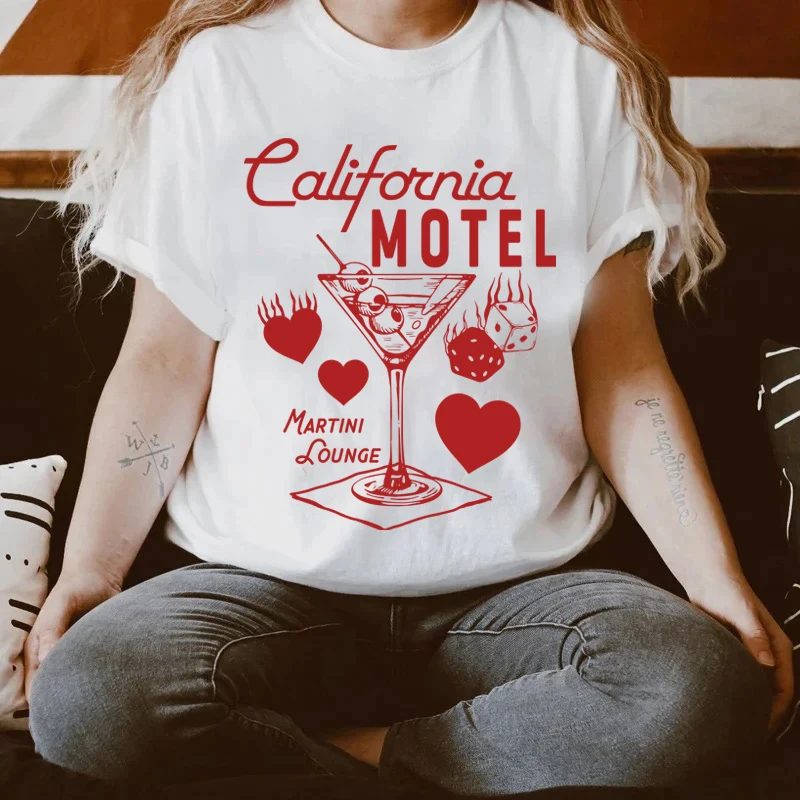 

Женская футболка больших размеров в стиле ретро, Калифорния, Мотель Гранж, Y2k, эстетическая футболка Мартини, милая рубашка для коктейлей, свободный топ