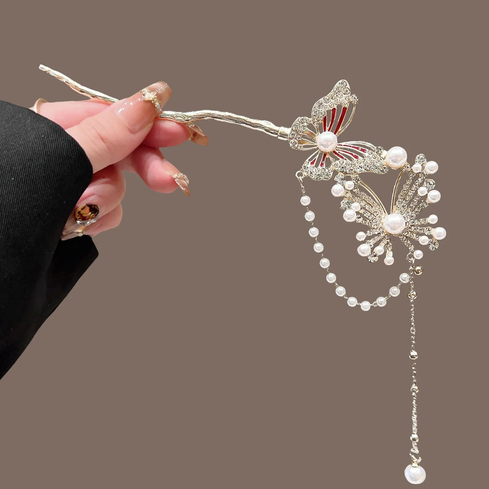 

Элегантная заколка для волос с бабочкой из страз для женщин, новая китайская заколка-шпилька с жемчужным кулоном, украшение для волос невесты на свадьбу