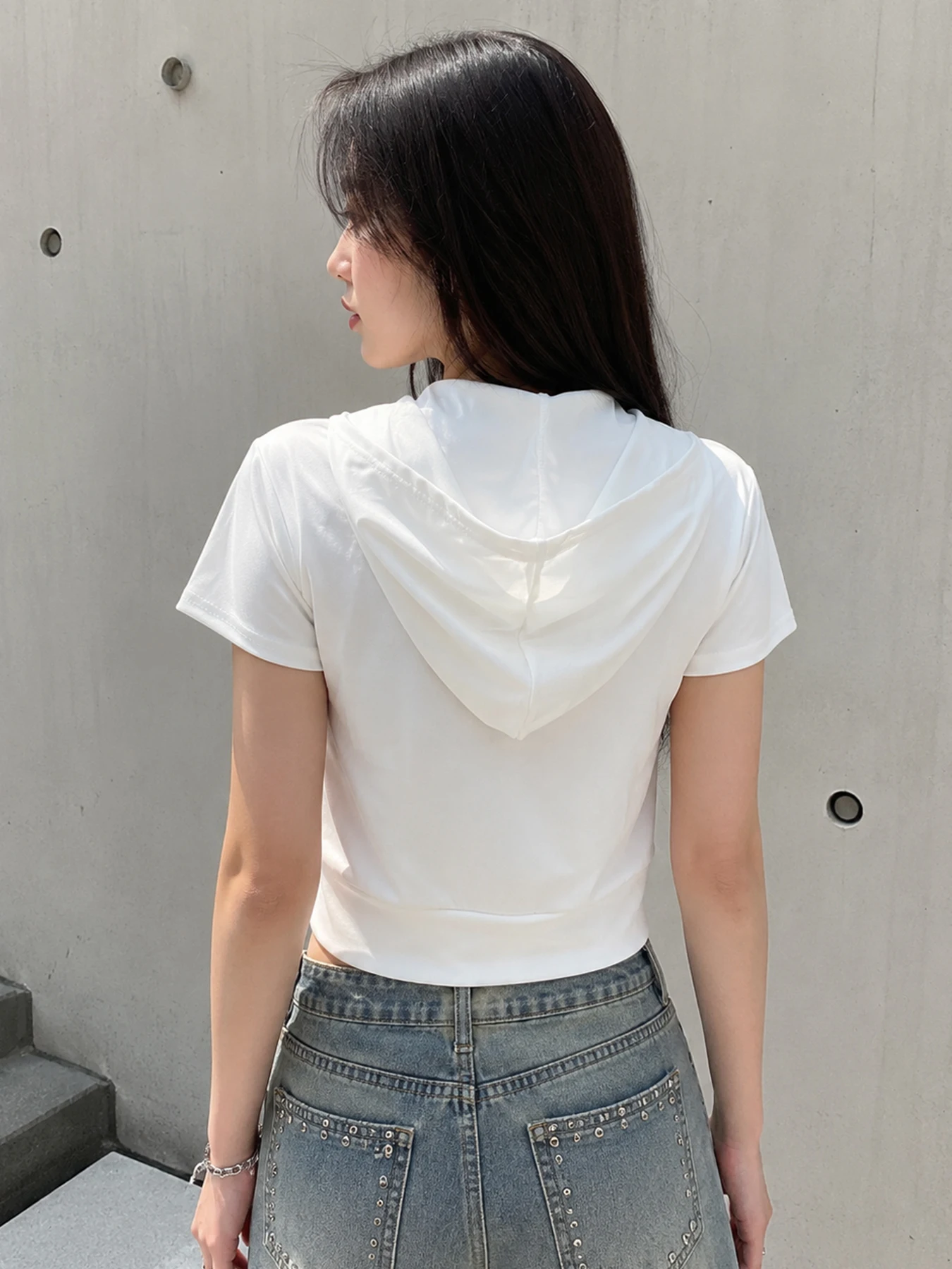 Ladies Trendy Gothic Crop Hooded T-shirt Aesthetics Short Sleeve Full Zip Front Metal Buttons Slim Fit Casual Street Fashion Top