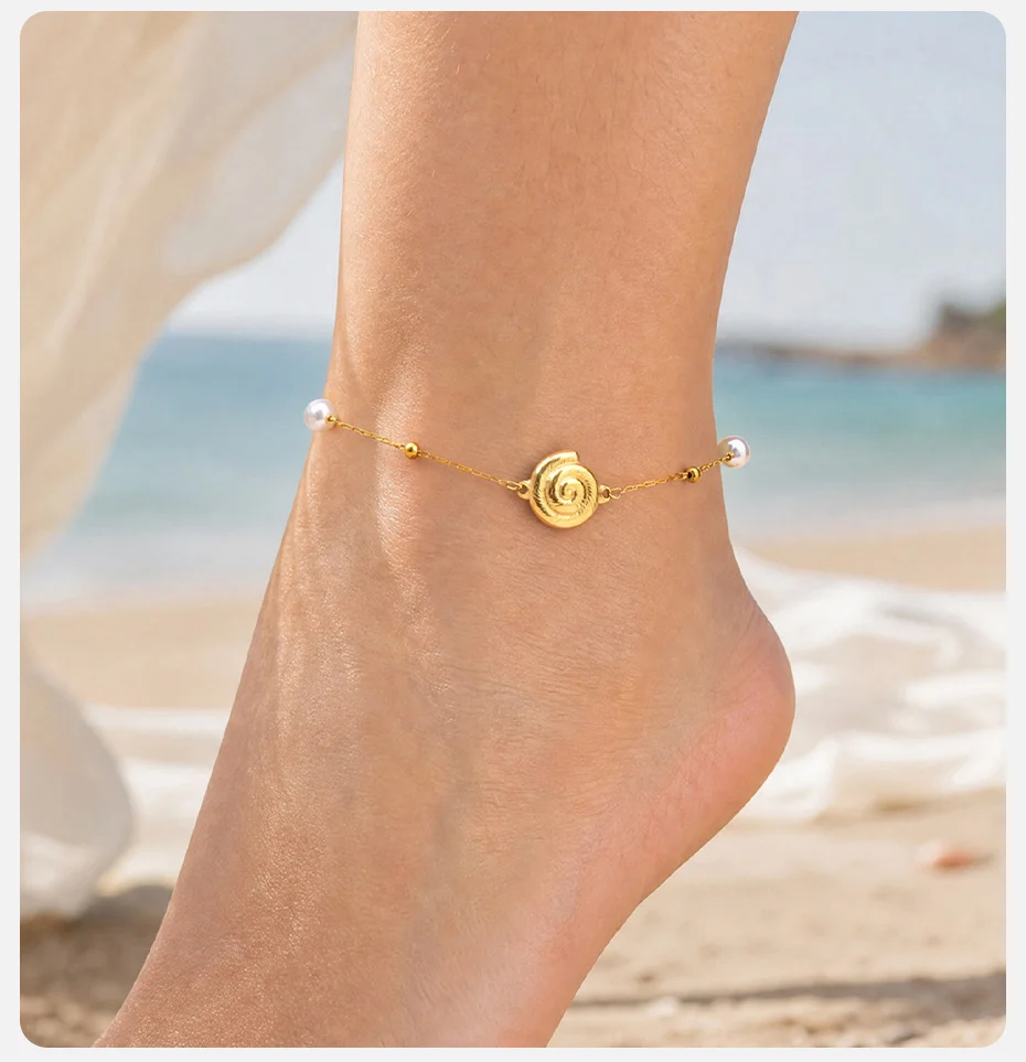 Vnox Boho Imitationsperlen-Muschel-Fußkettchen für Frauen Minimalistisches Vergoldetes Edelstahl-Fußkettchen Strand-Urlaubsgeschenk – Detail 3